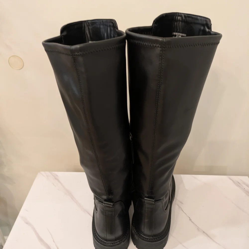 Zara sleek black